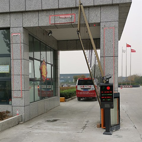 能展示廣告的道閘有哪些優(yōu)勢？